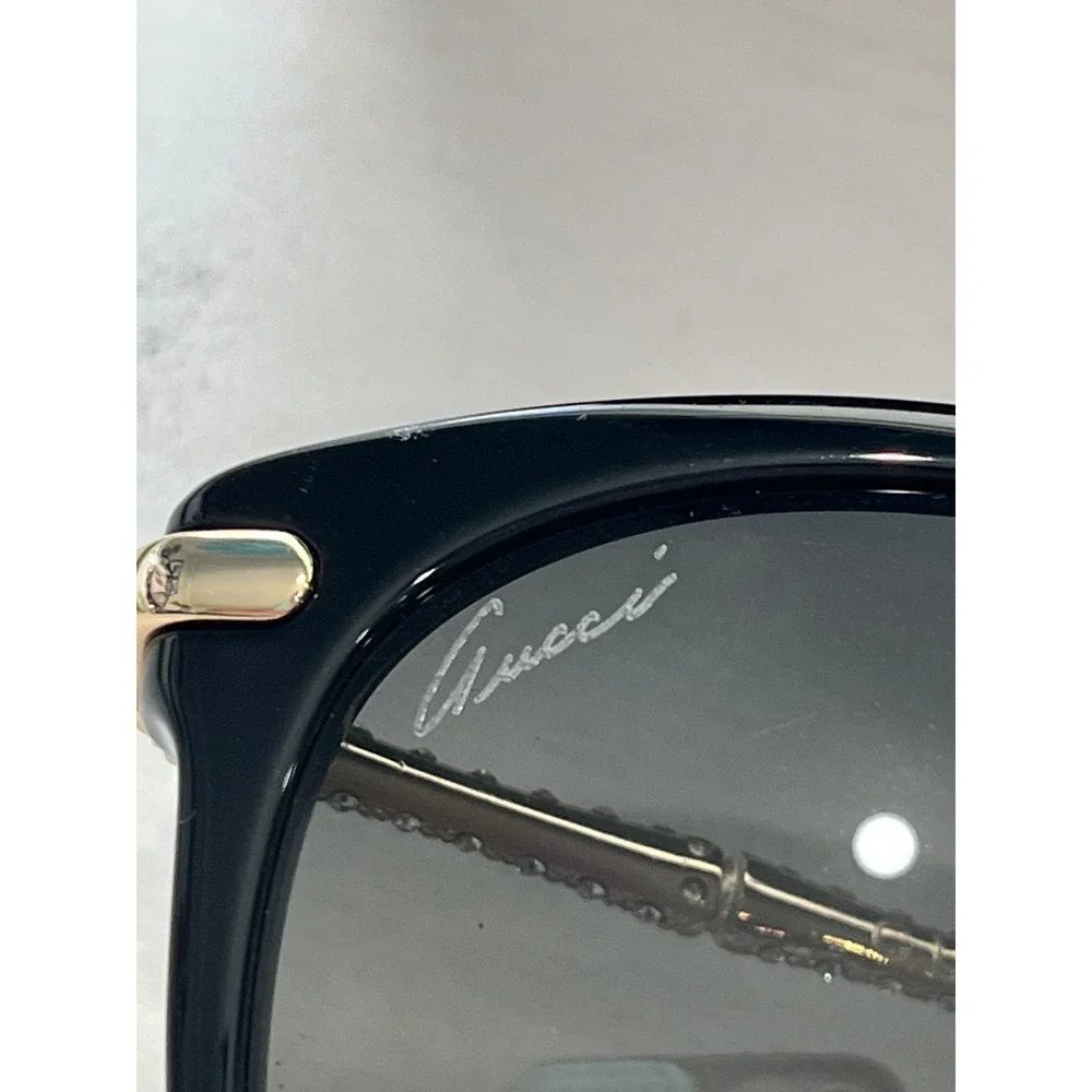 Gucci Women's Polarized Sunglasses Black Frame Gold Detail Designer Eyewear‎